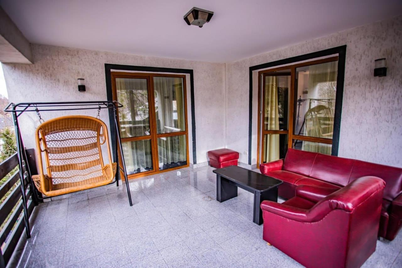 Casa Octavian Hotel Sucevita Buitenkant foto